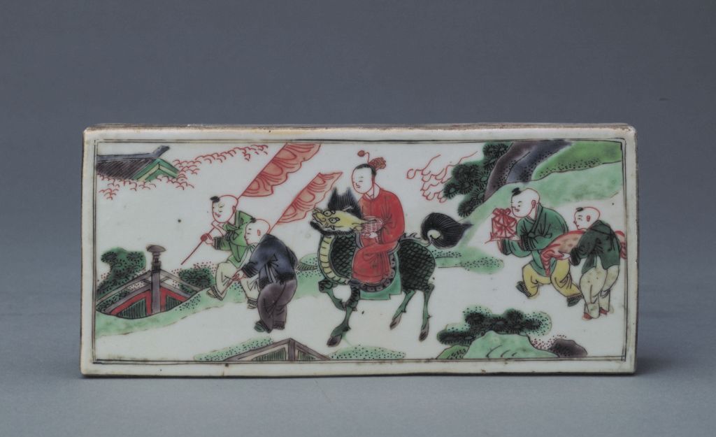 图片[1]-Colorful unicorn sending picture rectangular porcelain plate-China Archive